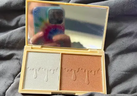 IT Cosmetics Highlighter and Bronzer Palette