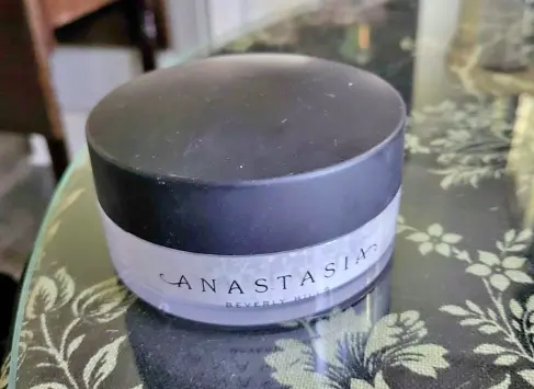 Anastasia setting Powder
