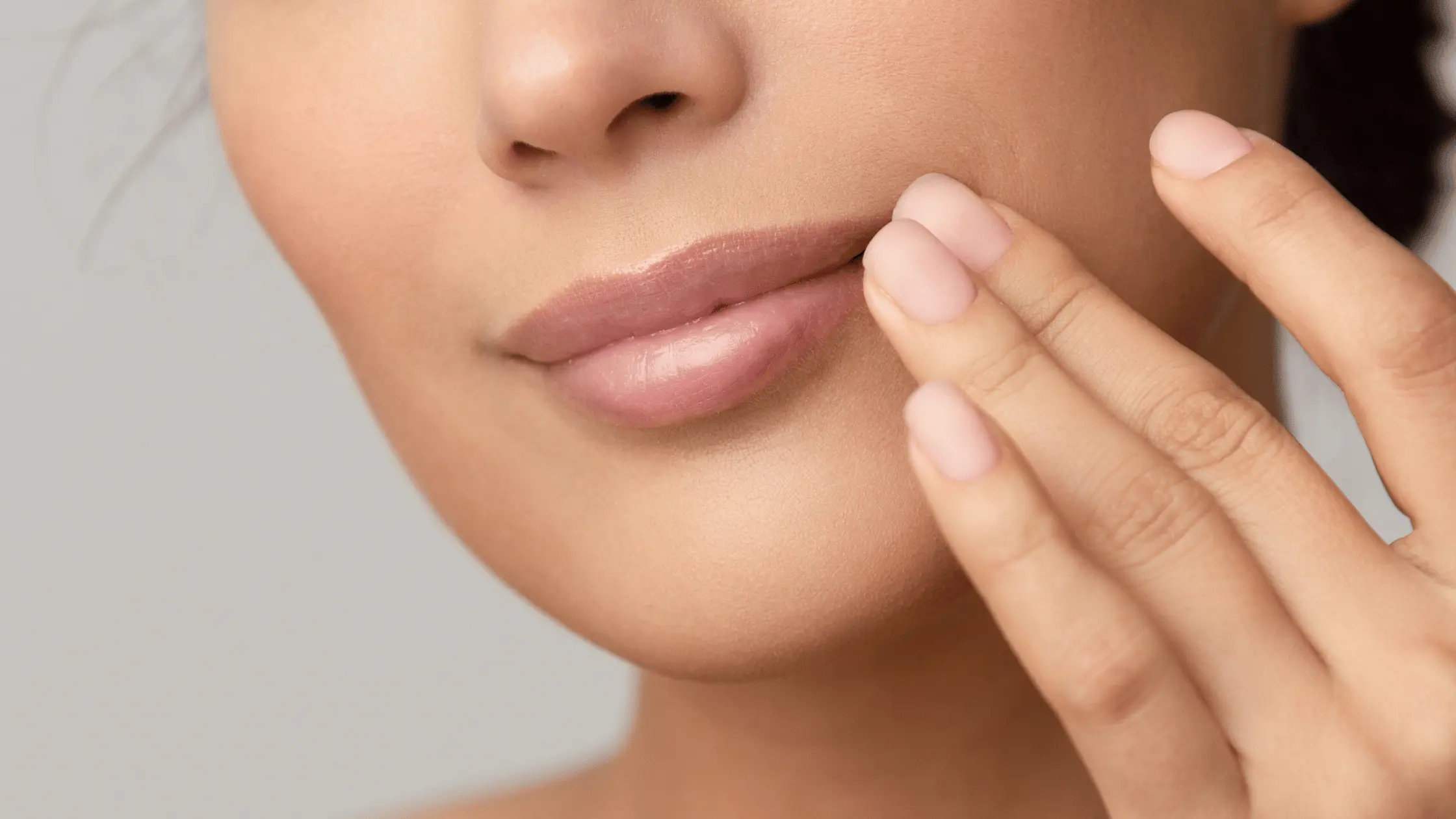 Nude Lips and Nails